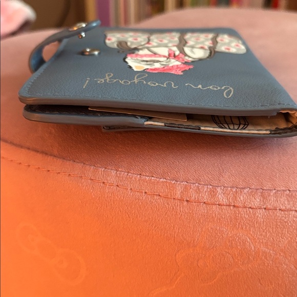 Vera Bradley Passport Wallet - Cat’s Meow - Picture 8 of 8